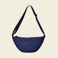 (navy)